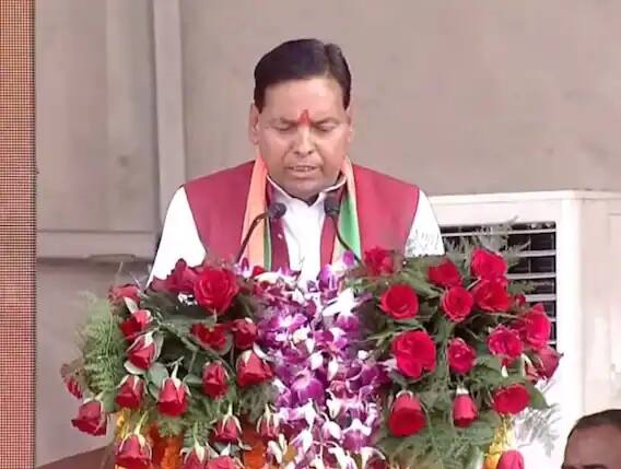 রেখা আর্যর পর শপথ গ্রহণ করেন বাগেশ্বরের বিধায়ক চন্দন রাম দাস। তিনি টানা চতুর্থবার বিধায়ক হলেন।