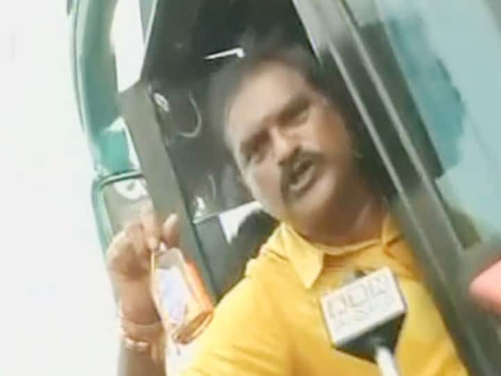 TDP MLAs Arrest : టీడీపీ ఎమ్మెల్యేలందరూ అరెస్ట్ - ఎందుకంటే ? Police arrested TDP MLAs who went to the excise office to file a petition TDP MLAs Arrest : టీడీపీ ఎమ్మెల్యేలందరూ అరెస్ట్ - ఎందుకంటే ?