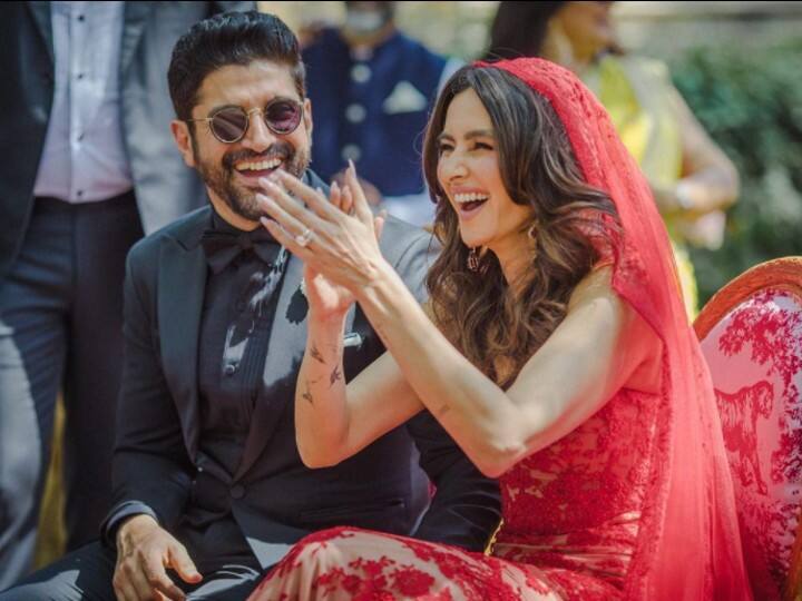 Farhan Akhtar Makes Wife Shibani Dandekar Blush As He Goes All Hearts For Her In Latest Post Farhan Akhtar Makes Wife Shibani Dandekar Blush As He Goes All Hearts For Her In Latest Post Farhan Akhtar Makes Wife Shibani Dandekar Blush As He Goes All Hearts For Her In Latest Post