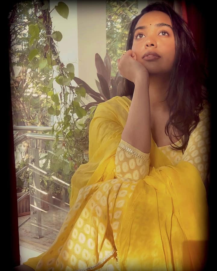 శివాత్మిక అందమైన ఫోటోలు -Image Credit: Shivathmika/Instagram