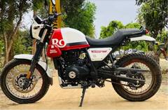 Royal Enfield Scram 411: রয়্যাল এনফিল্ড স্ক্র্যাম 411 বনাম ইয়েজদি স্ক্র্যাম্বলার ! বাইক যুদ্ধে জয়ী কে ?