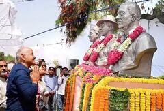 ਡਿਪਟੀ ਸੀਐਮ ਮਨੀਸ਼ ਸਿਸੋਦੀਆ ਨੇ ਸ਼ਹੀਦੀ ਦਿਵਸ 'ਤੇ ਭਗਤ ਸਿੰਘ, ਸੁਖਦੇਵ ਅਤੇ ਰਾਜਗੁਰੂ ਨੂੰ ਦਿੱਤੀ ਸ਼ਰਧਾਂਜਲੀ, ਵੇਖੋ ਤਸਵੀਰਾਂ