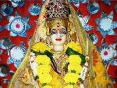 शीतला अष्टमी या बसौड़ा के दिन मां की पूजा के बाद जरूर करें ये कार्य, जल्द स्वीकार होगी पूजा