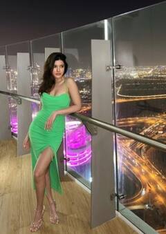 શનાયા કપૂરે બિકિનીમાં તસવીરો કરી શેર, ફેન્સ થયા દિવાના