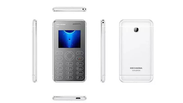 Kechaoda का यह डुअल सिम फोन क्रेडिट कार्ड जितना बड़ा है. इसे ब्लूटूथ के जरिए आपके प्राइमरी स्मार्टफोन के साथ पेयर किया जा सकता है. डिवाइस का वजन सिर्फ 90 ग्राम है और इसमें मल्टीमीडिया प्ले करने का सपोर्ट मिलता है. अमेजन पर इसकी कीमत 2299 रुपये है.