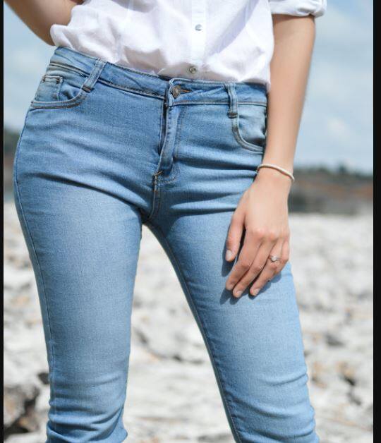 Fashion Tips To Stretch out tight jeans in hindi Tips To Stretch Jeans:  नई जींस हो रही है टाइट, इस तरह करें स्ट्रेच, मिलेगी परफेक्ट फिटनेस