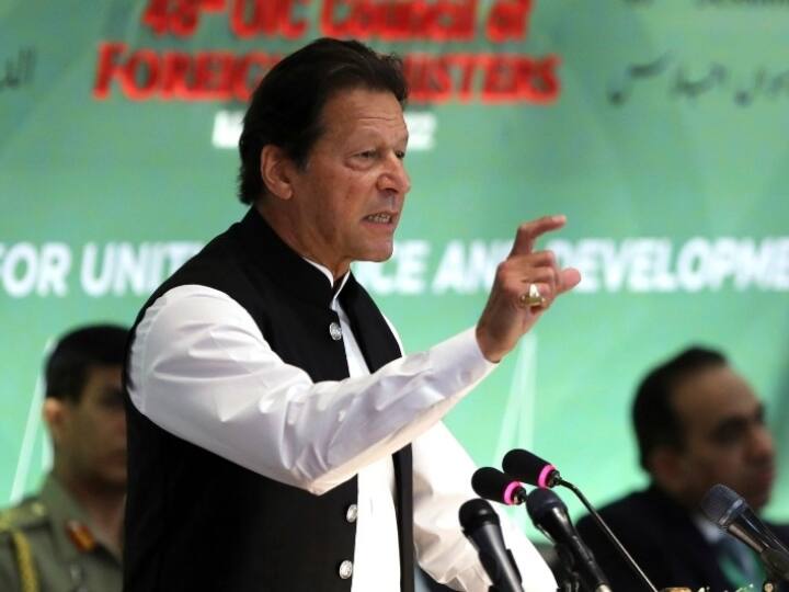 Pakistan Prime Minister Said That Outsider trying to control Pakistan's foreign policy इमरान खान ने रैली में किया दावा- 'पाकिस्तान की विदेश नीति को बाहरी लोग कंट्रोल करने की कर रहे कोशिश'