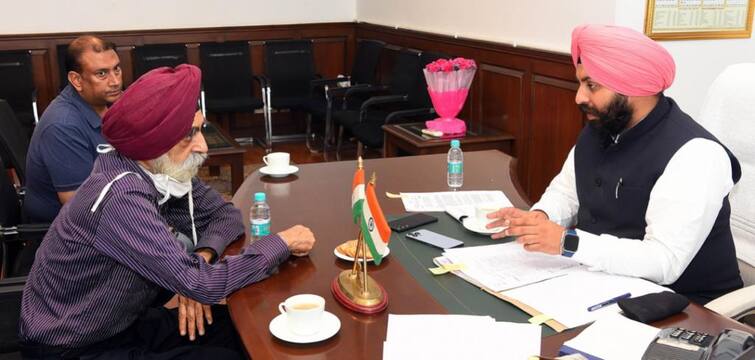 Cabinet Minister Harjot Singh Bains called on the experts today, experts to prepare for crackdown on illegal mining Punjab News: ਨਾਜਾਇਜ਼ ਮਾਈਨਿੰਗ 'ਤੇ ਸ਼ਿਕੰਜੇ ਦੀ ਤਿਆਰੀ, ਕੈਬਨਿਟ ਮੰਤਰੀ ਬੈਂਸ ਵੱਲੋਂ ਮਾਹਿਰਾਂ ਨਾਲ ਮੀਟਿੰਗ