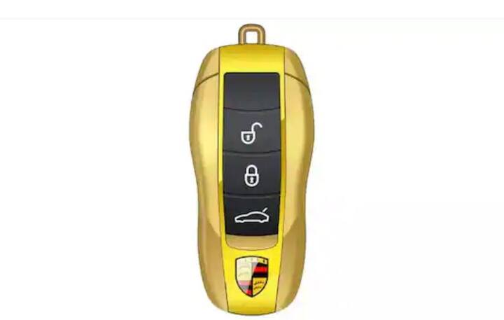 Quick Shel Flip Mobile Phone: এতে রয়েছে 1.55 ইঞ্চি TFT LCD ডিসপ্লে। এটি ইংরেজি, রাশিয়ান, আরবি,   পর্তুগিজ A অন্যান্য 22টি ভাষা সাপোর্ট করে। এই ফিচার ফোনটি দেখতে অনেকটা গাড়ির চাবির মতো। মোবাইল ফোনটির ডেটা সহজে   শেয়ার করার জন্য এতে রয়েছে ব্লুটুথের মতো বৈশিষ্ট্য। Amazon-এ এর দাম 1425 টাকা।