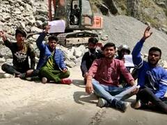 Uttarakhand News: जोशीमठ के अस्तित्व पर मंडराने लगा खतरा, मलबे को अलकनन्दा नदी में गिराने से बढ़ा प्रदुषण और कटाव