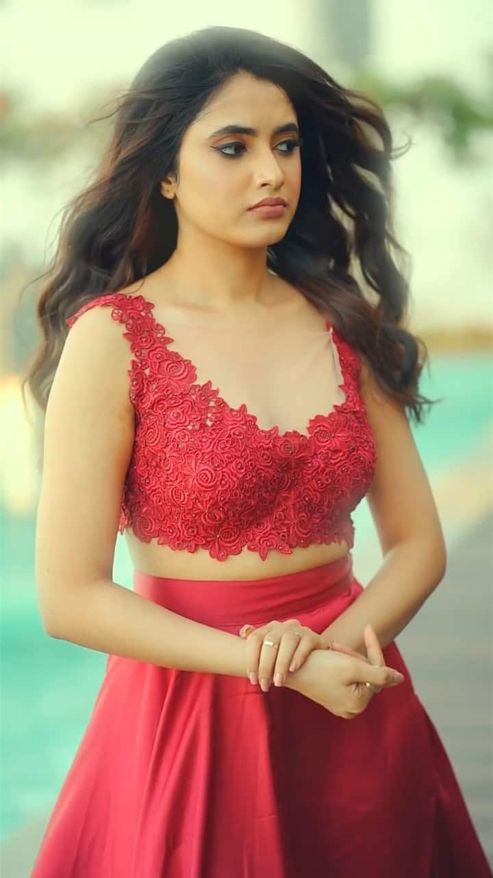 கல்தோன்றி மண்தோன்றிக்