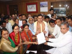 Uttarakhand Assembly Speaker: ऋतु खंडूरी ने विधानसभा अध्यक्ष पद के लिए नामांकन किया दाखिल, सीएम पुष्कर धामी भी रहे मौजूद