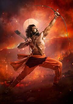 RRR పోస్టర్స్, స్టిల్స్ - తారక్, చరణ్ అభిమానులూ ఈ ఫొటోలు మీ కోసమే, పండగ చేస్కోండి!