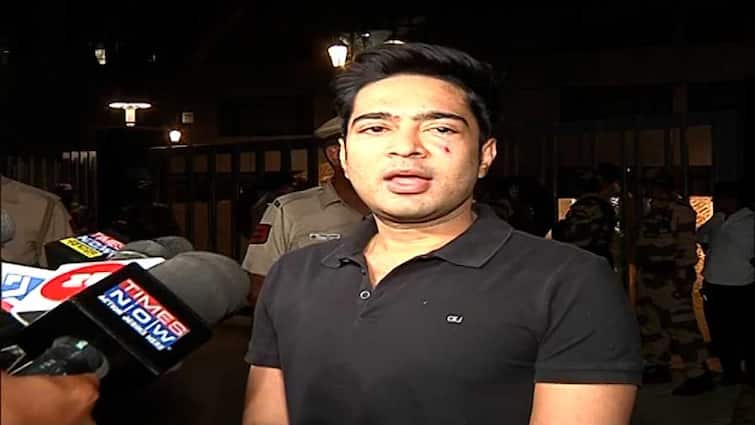 Abhishek Banerjee Not To Visit ED Office Today Due to personal reason Abhishek Banerjee ED : আজ এনফোর্সমেন্ট ডিরেক্টরের দফতরে হাজিরা দিচ্ছেন না অভিষেক, কী জানালেন ?