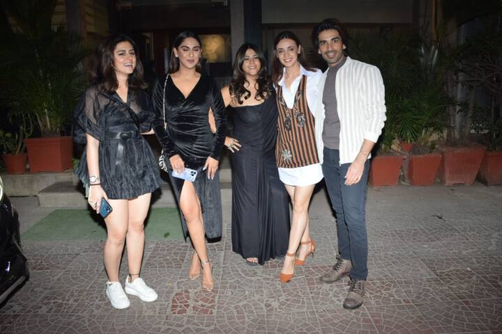 গত বছরই 'এক ভিলেন রিটার্নস' ছবির শ্যুটিং শুরু হয়েছিল। কিন্তু করোনাভাইরাসের কারণে ছবির শ্যুটিং বেশ কিছুদিন বন্ধ থাকে। করোনা অতিমারির জন্য ছবির শ্যুটিং গোয়াতে স্থানান্তরিত করেন নির্মাতারা।