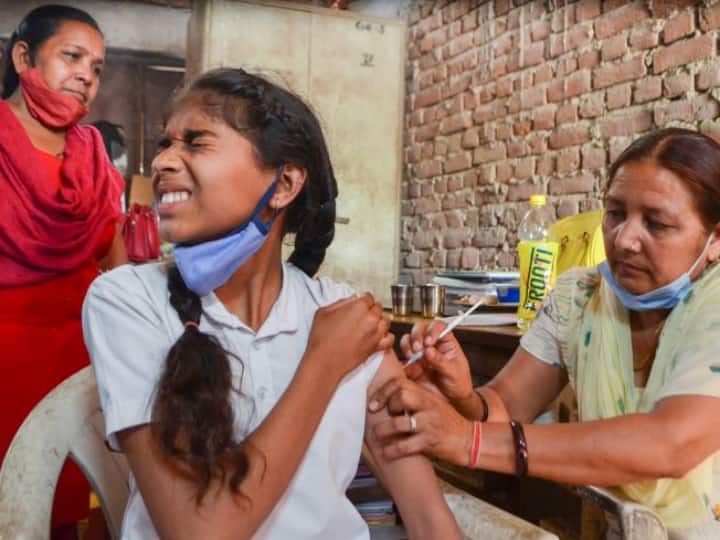 Corona Vaccine: Over 3 crore youngsters between 12-14 age group have received 1st dose of COVID19 vaccine in India Covid-19 Vaccine: દેશમાં 12-14 વર્ષના કેટલા કરોડ બાળકોને અપાઈ કોરોના રસી ? જાણો વિગત