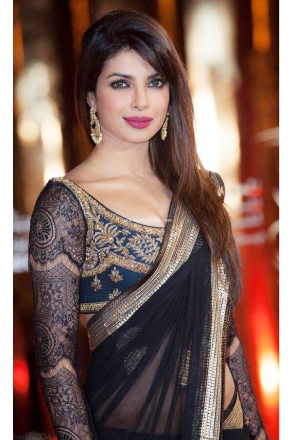 Priyanka Chopra stole the show at the pre-Oscars bash in an embroidered black  saree and strapless blouse! - Fashion Blogs - Fashion Industry Network