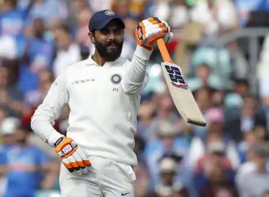 ਇਸ ਤੋਂ ਪਹਿਲਾਂ ਸਾਬਕਾ ਭਾਰਤੀ ਕਪਤਾਨ ਸੁਨੀਲ ਗਾਵਸਕਰ ਨੇ ਵੀ ਕਿਹਾ ਸੀ ਕਿ ਜੇਕਰ ਮਹਿੰਦਰ ਸਿੰਘ ਧੋਨੀ ਆਗਾਮੀ ਇੰਡੀਅਨ ਪ੍ਰੀਮੀਅਰ ਲੀਗ (ਆਈਪੀਐੱਲ) ਵਿੱਚ ਇੱਕ ਜਾਂ ਦੋ ਮੈਚ ਨਾ ਖੇਡਣ ਦਾ ਫੈਸਲਾ ਕਰਦੇ ਹਨ ਤਾਂ ਰਵਿੰਦਰ ਜਡੇਜਾ ਚੇਨਈ ਸੁਪਰ ਕਿੰਗਜ਼ (ਸੀਐਸਕੇ) ਦੀ ਕਪਤਾਨੀ ਸੰਭਾਲ ਸਕਦੇ ਹਨ। ਪਰ. ਹੁਣ ਫਰੈਂਚਾਇਜ਼ੀ ਨੇ ਜਡੇਜਾ ਨੂੰ ਪੂਰਾ ਸਮਾਂ ਕਪਤਾਨ ਬਣਾਉਣ ਦਾ ਫੈਸਲਾ ਕੀਤਾ ਹੈ।