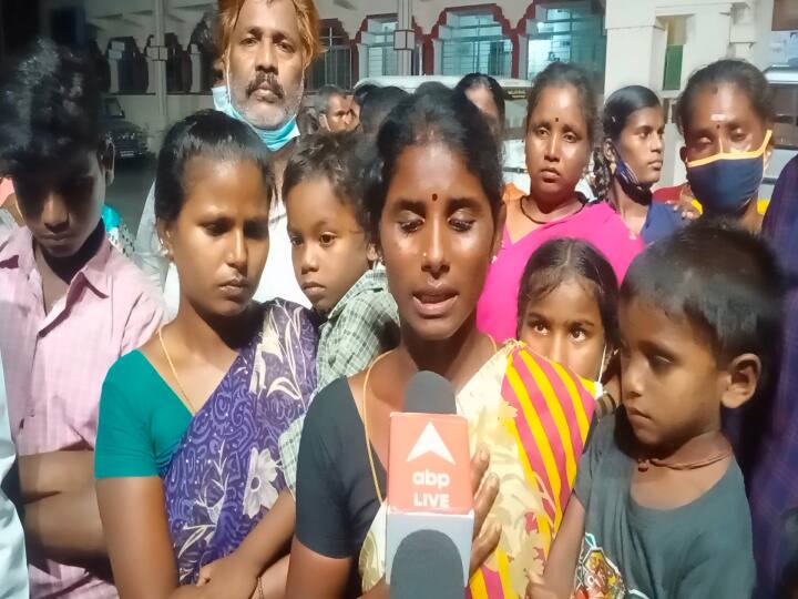 Petition to the Collector seeking the release of the detainee of the oppressed tribal people who were charged with false theft in the style of Jaybeam film Watch video: ஜெய்பீம் பட பாணியில் பொய் வழக்கு?:  மாவட்ட ஆட்சியரிடம் முறையிட்ட பழங்குடியின மக்கள்!