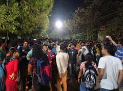 খোলা হচ্ছে ছাত্রাবাস, প্রথম সেমিস্টার অনলাইনে, আন্দোলনকারী পড়ুয়াদের দাবি মানল বিশ্বভারতী কর্তৃপক্ষ