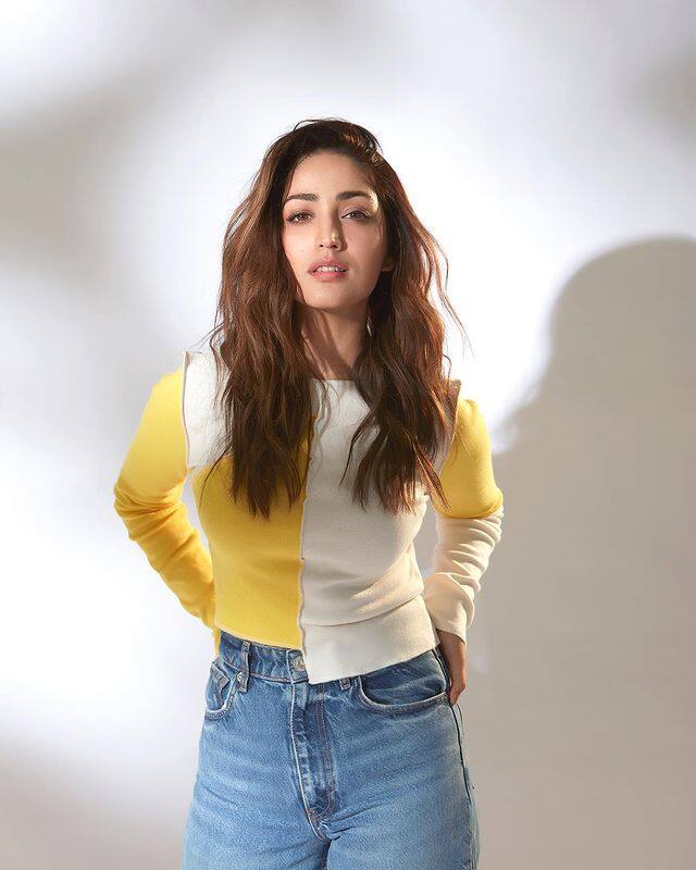 'ఉరి' చిత్ర షూటింగ్ సమయంలో దర్శకుడు ఆదిత్య ధర్ తో ప్రేమలో పడిన యామీ.. గతేడాది పెళ్లి చేసుకుంది.(Photo Courtesy: Yami Gautam Instagram)