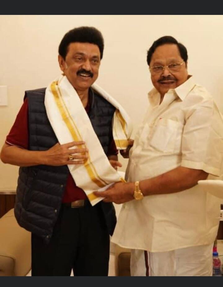 அபுதாபியில், முபதாலாவில் ரியல் எஸ்டேட் மற்றும் உள்கட்டமைப்பு நிறுவனத்தின் தலைமை நிர்வாக அதிகாரி காலித் ஏஐ குபைசி, அபுதாபி சாம்பர் கூட்டமைப்பின் தலைவர் அப்துல்லா முகமது அல் மசாரோய் ஆகியோர்களையும் முதல்வர் சந்திக்க உள்ளார்.