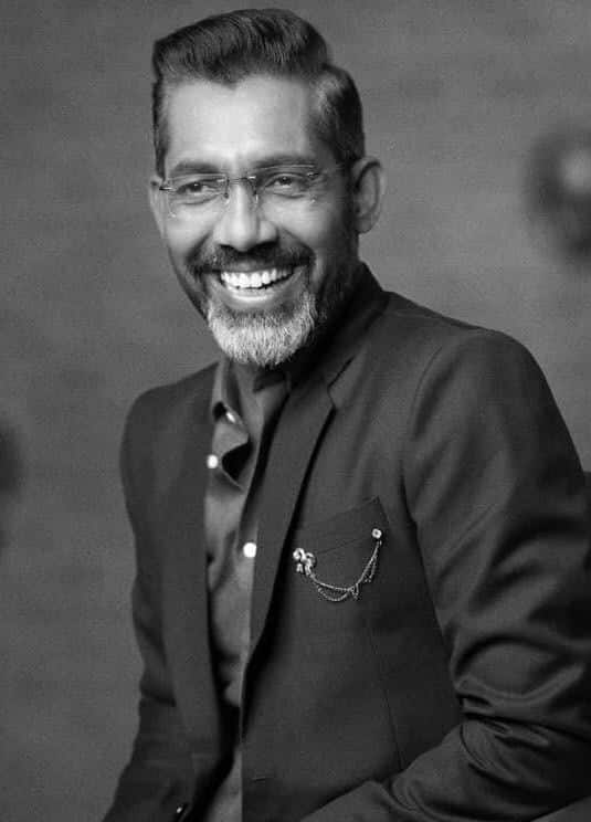 नागराज मंजुळे यांचे मित्र प्रा हनुमंत लोखंडे यांनी सर्वात आधी ही बातमी चाहत्यांसाठी शेअर केली.
