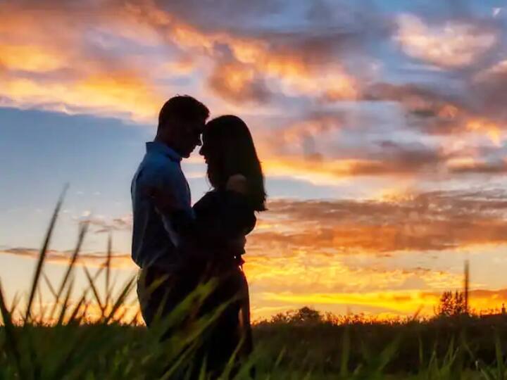 Teacher and student fell in love with each other then did Love Marriage in Motihari Bihar, Family members also supported ann बिहार: शिक्षक और छात्रा को हुआ एक-दूसरे से प्यार तो तोड़े सारे बंधन, दोनों ने उठाया ऐसा कदम कि परिजनों ने भी दिया साथ