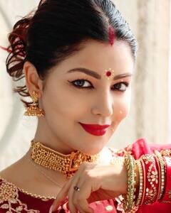 ਬੇਬੀ ਸ਼ਾਵਰ 'ਚ ਦੇਬੀਨਾ ਬੈਨਰਜੀ ਨੇ ਕੀਤਾ ਜ਼ਬਰਦਸਤ ਡਾਂਸ, ਅਨਾਰਕਲੀ ਡਰੈੱਸ 'ਚ ਬੰਗਾਲੀ ਲੁੱਕ ਹੋਇਆ ਵਾਇਰਲ