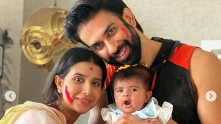 Rajeev Charu: Rajeev Sen and Ashopa Charu Posted a new video on instagram Rajeev Charu: বিচ্ছেদের গুঞ্জন উড়িয়ে যেন নতুন করে চারুর প্রেমে রাজীব