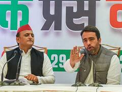 Yogi Adityanath Oath Ceremony: शपथग्रहण में आने के लिए योगी आदित्यनाथ ने किया था खुद फोन, अब अखिलेश यादव ने दिया ऐसा जवाब