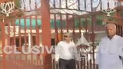 Yogi 2.0 Oath Ceremony : BJP दफ्तर के बगल में हैं मंदिर, जहां क्या-क्या दुआएं मांग रहे कार्यकर्ता | UP New Cabinet