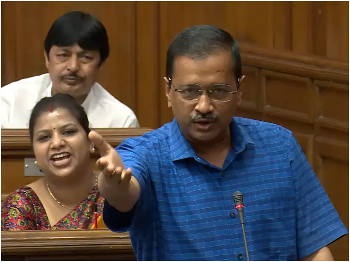 Delhi Assembly cm Arvind Kejriwal statement on The Kashmir Files in Assembly, reaction of Leader of Opposition Ramvir Singh Bidhuri ANN Delhi Assembly: दिल्ली विधानसभा में बंटी बबली से लेकर द कश्मीर फाइल्स फिल्म पर हुई चर्चा, जानें नेता प्रतिपक्ष रामवीर सिंह बिधूड़ी की प्रतिक्रिया