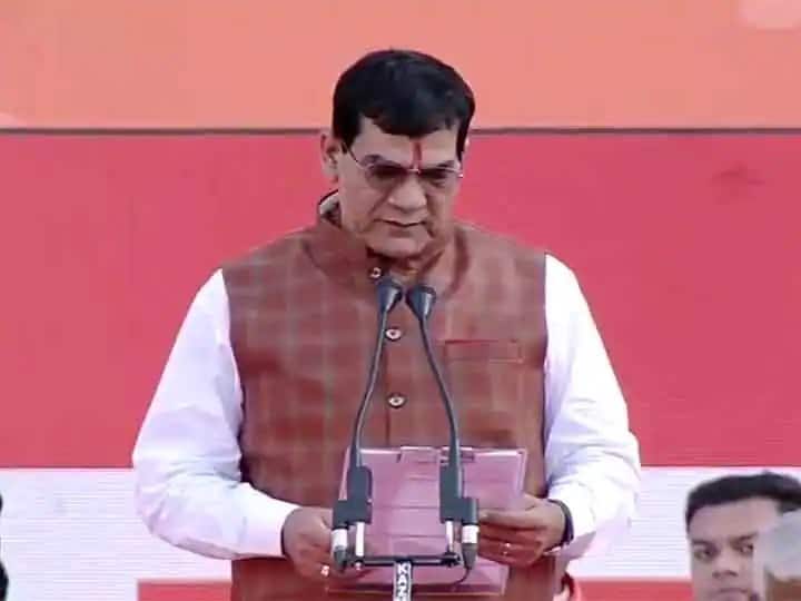 yogi cabinet 2.0 AK Sharma who became cabinet minister in Yogi government ann UP Cabinet Minister: जानिए- कौन हैं एके शर्मा जो योगी सरकार में बने कैबिनेट मंत्री? पीएम मोदी के साथ भी कर चुके हैं काम