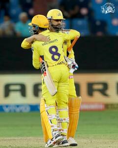 CSK pics: புதிய கேப்டன்... புதிய வியூகம்! சிஎஸ்கே பகிர்ந்த தோனி - ஜடேஜா மொமண்ட்ஸ்