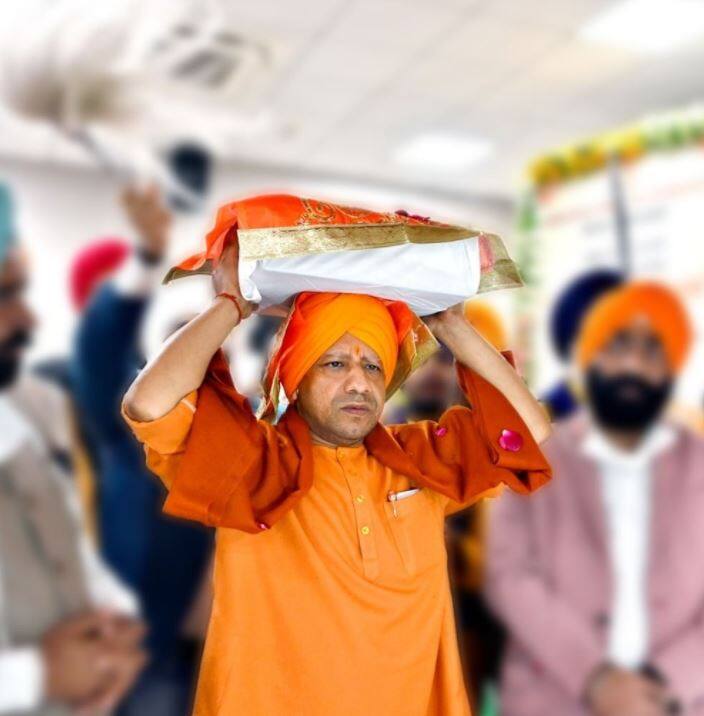 वहीं सन्यास लेने के बाद अवैद्यनाथ ने 1998 में अपनी जगह योगी आदित्यनाथ को गोरखपुर से लोकसभा चुनाव लड़वाया, जिसके बाद चुनाव जीतकर सिर्फ 26 साल की उम्र में योगी लोकसभा में पहुंच गए. तब से लगातार गोरखपुर लोकसभा सीट पर योगी का कब्जा रहा.