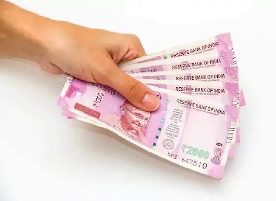 ई-श्रमिक कार्ड योजनेत नोंदणी करूनही अनेकांना या योजनेचा लाभ मिळत नाही. ई-श्रमिक कार्ड योजनेचा फॉर्म नाकारण्याची अनेक कारणे असू शकतात. जर तुमचा अर्जही वारंवार नाकारला जात असेल, तर त्याला काही कारणे असू शकतात.