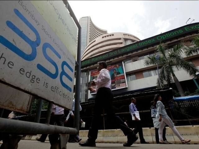 Sensex Slips 136 Points, Nifty Trades Below 17,200 In Volatile Trade