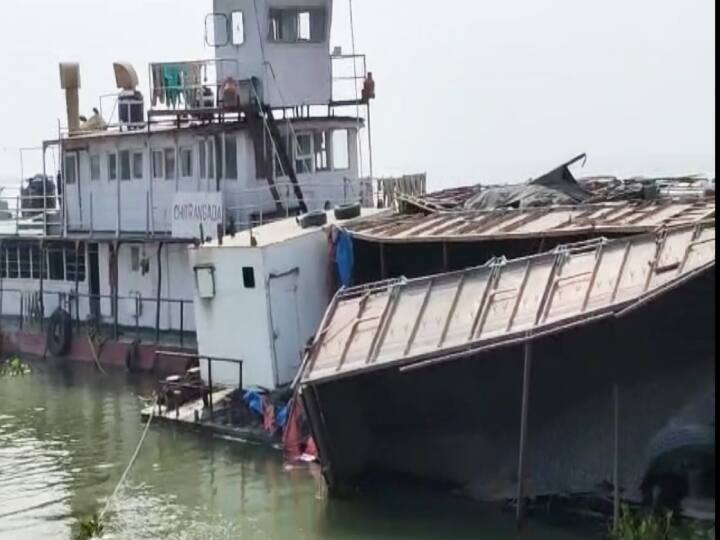Cargo Ship Sinks Between Sahibganj-Manihari Many Trucks Drown in Ganga Relief work begins ann Bihar Cargo Ship Sinks: साहिबगंज और मनिहारी के बीच मालवाहक जहाज डगमगाया, 5 ट्रक गंगा में समाए, कई लोग डूबे