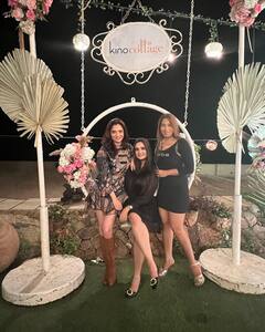 ਸਹੁਰਾ ਪਰਿਵਾਰ ਨਾਲ ਕੁਆਲਿਟੀ ਟਾਈਮ ਸਪੈਂਡ ਕਰਦੀ ਨਜ਼ਰ ਆਈ ਅੰਕਿਤਾ ਲੋਖੰਡੇ, ਵੇਖੋ ਖੂਬਸੂਰਤ ਤਸਵੀਰਾਂ