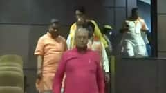 Yogi Adityanath Oath Ceremony: CM आवास पर कुछ विधायकों से 'चाय पर चर्चा' | Speed News