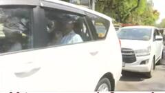 UP CM Oath 2.0 : सीएम आवास से निकले संभावित मंत्री इकाना स्टेडियम जाएंगे ! | Hindi News