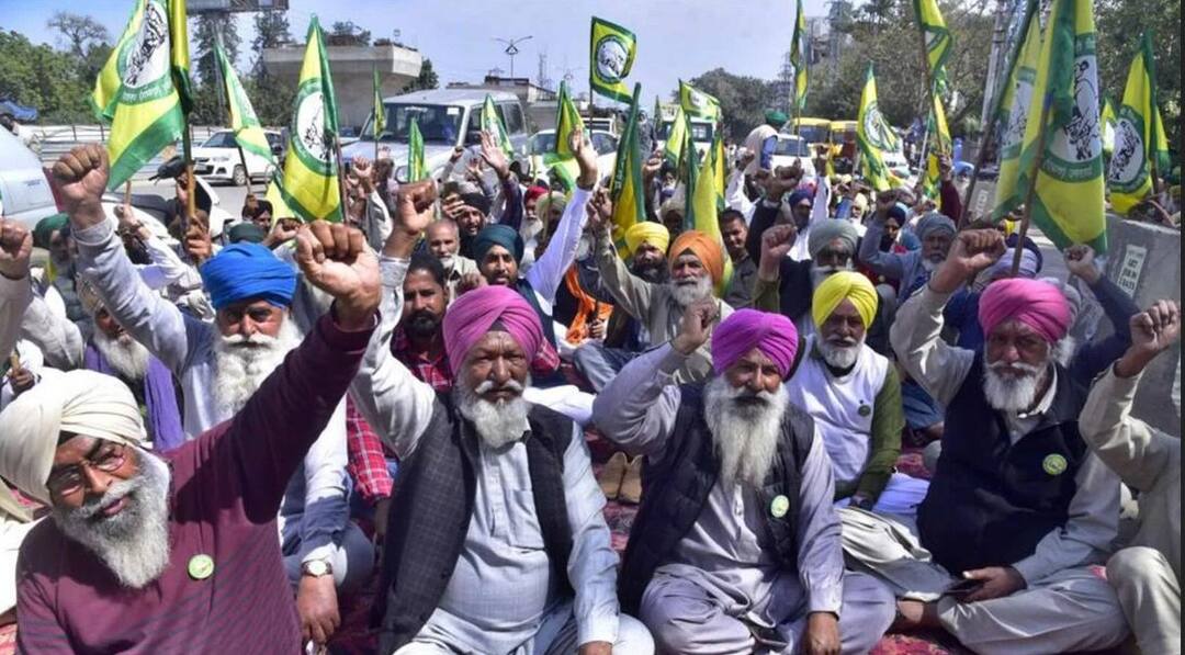 Trade unions strike for two days in protest of government policies ਸਰਕਾਰੀ ਨੀਤੀਆਂ ਦੇ ਵਿਰੋਧ 'ਚ ਟਰੇਡ ਯੂਨੀਅਨਾਂ ਵੱਲੋਂ ਦੋ ਰੋਜ਼ਾ ਹੜਤਾਲ, ਕਿਸਾਨਾਂ ਨੇ ਦਿੱਤਾ ਸਮਰਥਨ