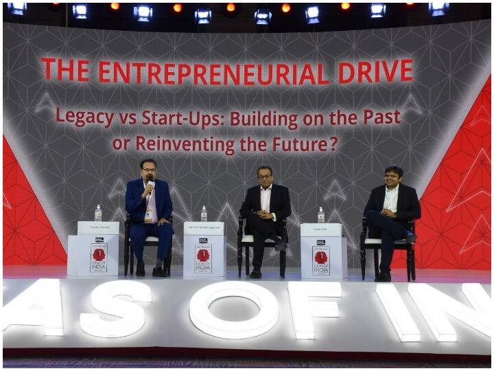 इमामी मैनेजिंग डायरेक्टर हर्षवर्धन अग्रवाल और ऑनसिक्योरटी के कुलीन शाह ने देश के उद्योगों के जरिए भविष्य की राह कैसे आसान होगी इस विषय पर अपने विचार रखे.