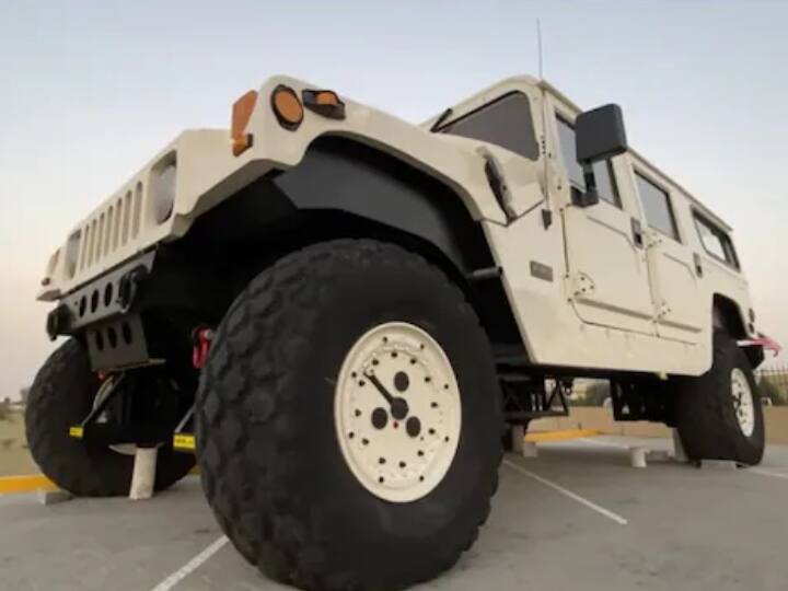 world biggest hummer suv with bedroom kitchen bathroom बेडरूम, बाथरूम और किचन से लैस है ये SUV, साइज जानकर रह जाएंगे हैरान!