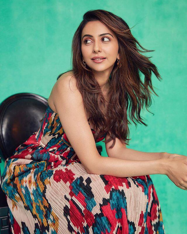 రకుల్ లేటెస్ట్ ఫోటోలు (Photo Courtesy: Rakul Instagram)