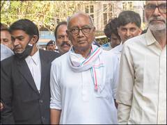 पूर्व CM दिग्विजय सिंह समेत 6 लोगों को कोर्ट ने सुनाई 1-1 साल की सज़ा, 11 साल पुराना है ये मामला