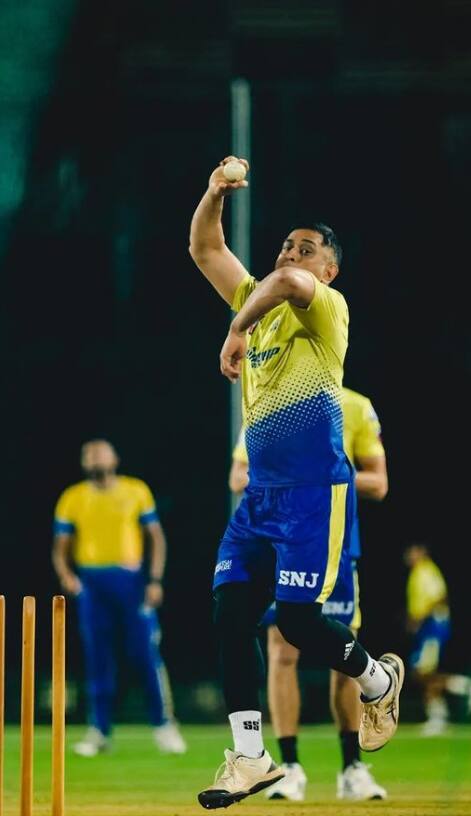 ஜடேஜாவின் சிஎஸ்கே படையின் லேட்டஸ்ட் க்ளிக்ஸ் !