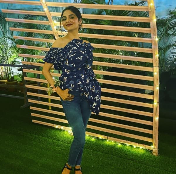 বর্তমানে বেশিরভাগ ক্ষেত্রেই তাঁর দক্ষিণী ছবিতে দেখা যায়। শেষবার তাঁকে কঙ্গনা রানাউত অভিনীত 'থালাইভি' ছবিতে দেখা যায়।