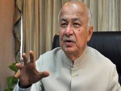 Maharashtra: 'द कश्मीर फाइल्स' को लेकर सुशील कुमार शिंदे का BJP पर निशाना, कहा- गुजरात फाइल्स पर होनी चाहिए बात